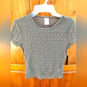 NOBO juniors lacey floral design top, size M (7-9), green.